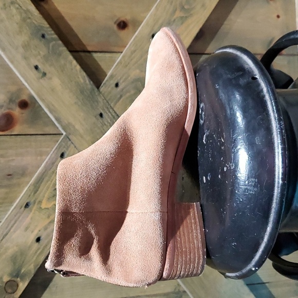 SOLUDOS SUEDE  LEATHER SHORT BOOTS SIZE 9.5 BOHO COWGIRL ANKLE BOOTIES - Picture 3 of 9